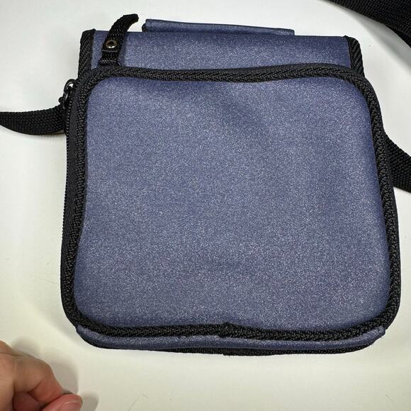 STAR Red Blue Star Print Crossbody Wallet Purse Vinyl Travel Organizer - Picture 5 of 13